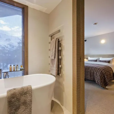 Lech Magic: Cozy Up Exclusive Mountain Chalet