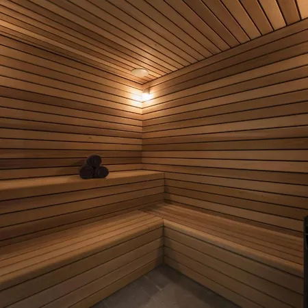 Lech Magic: Cozy Up Exclusive Mountain Chalet Apartman *